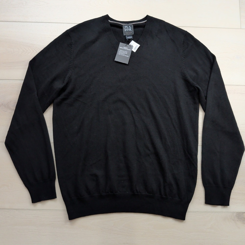 NEW Jos A Bank Traveler Merino Wool Sweater Mens L Black V-Neck Knit Pullover